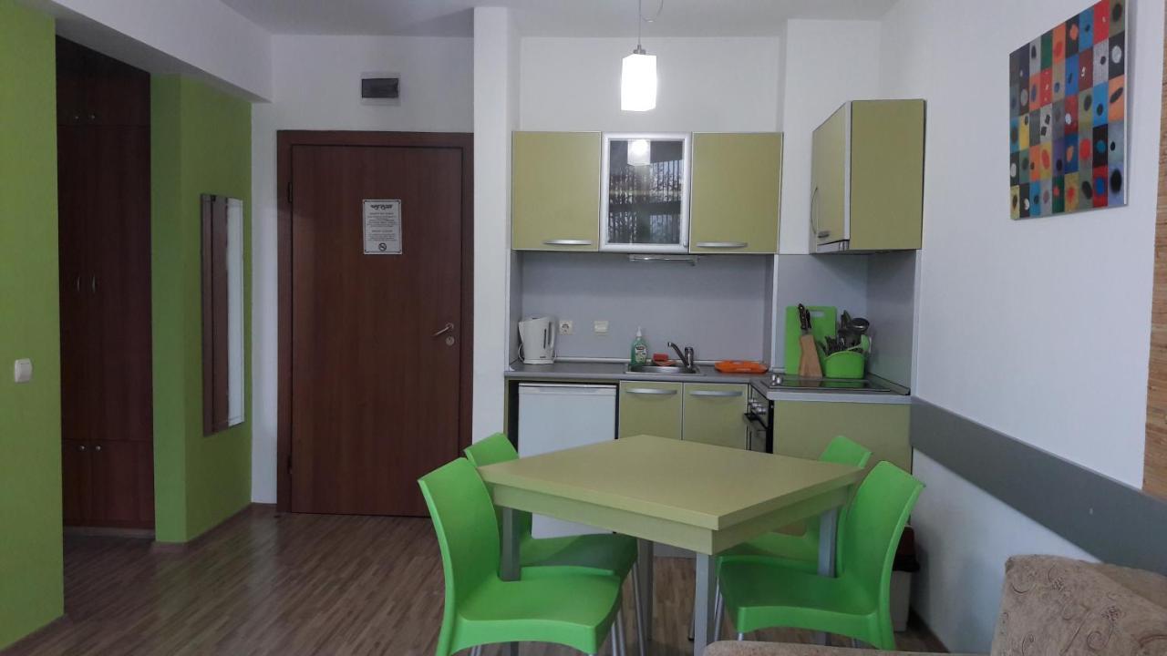 Apartments In Relax Complex Fantasy Hisarya Ngoại thất bức ảnh